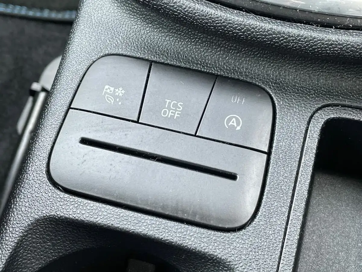 2023-ford-fiesta-10t-active-125ps-hybrid-mhev-big-21
