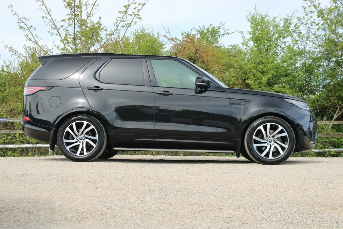 2019-land-rover-discovery-20-sd4-hse-big-1