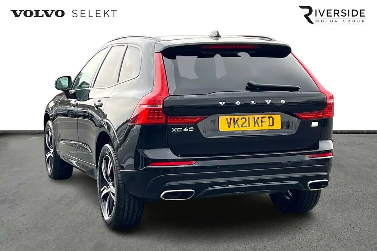 2021-volvo-xc60-20-t6-r-design-340bhp-big-2