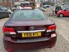 2015-toyota-avensis-20td-icon-business-edition-saloon-4d-small-18