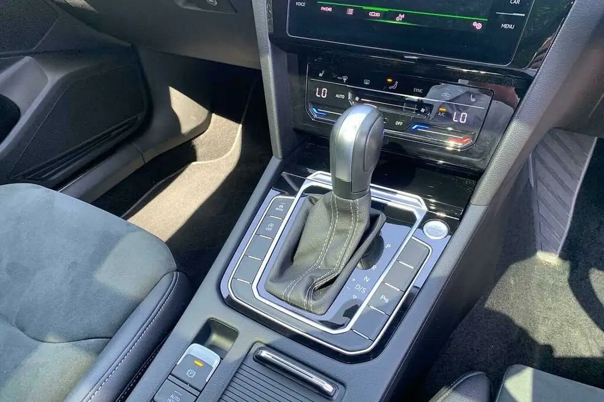 2021-volkswagen-arteon-20-tsi-r-line-190ps-shooting-brake-big-16