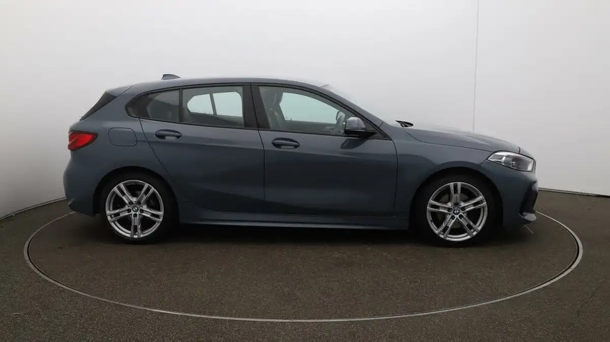 2021-bmw-1-series-15-118i-m-sport-lcp-big-41