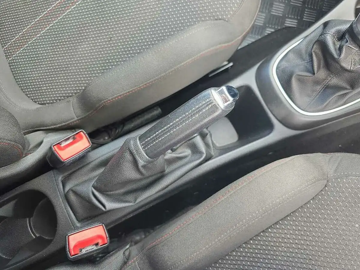 2019-vauxhall-corsa-14i-sri-vx-line-nav-black-90ps-5d-big-37
