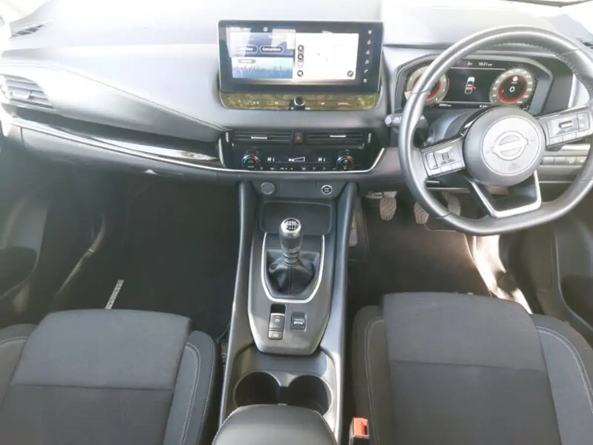 2023-nissan-qashqai-13-dig-t-n-connecta-140ps-big-2