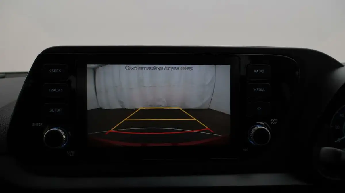 2023-hyundai-i20-10-t-gdi-se-connect-eclutch-imt-big-24