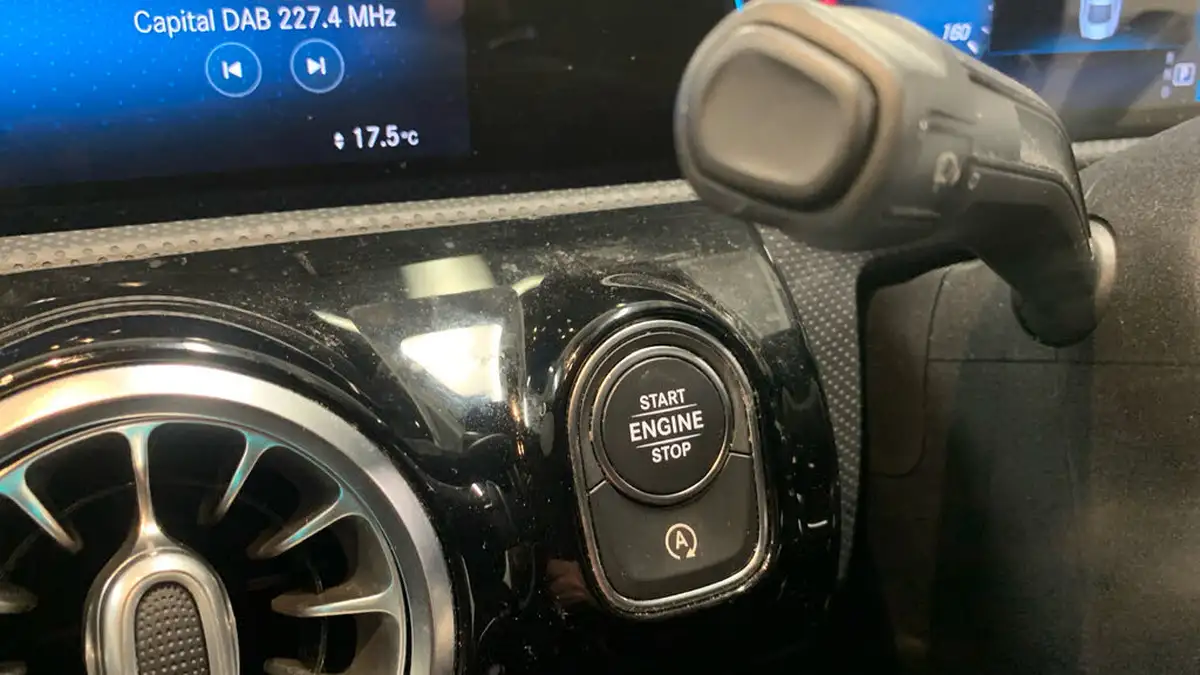 2020-mercedes-benz-cla-13-cla-180-amg-line-premium-coupe-4d-big-39