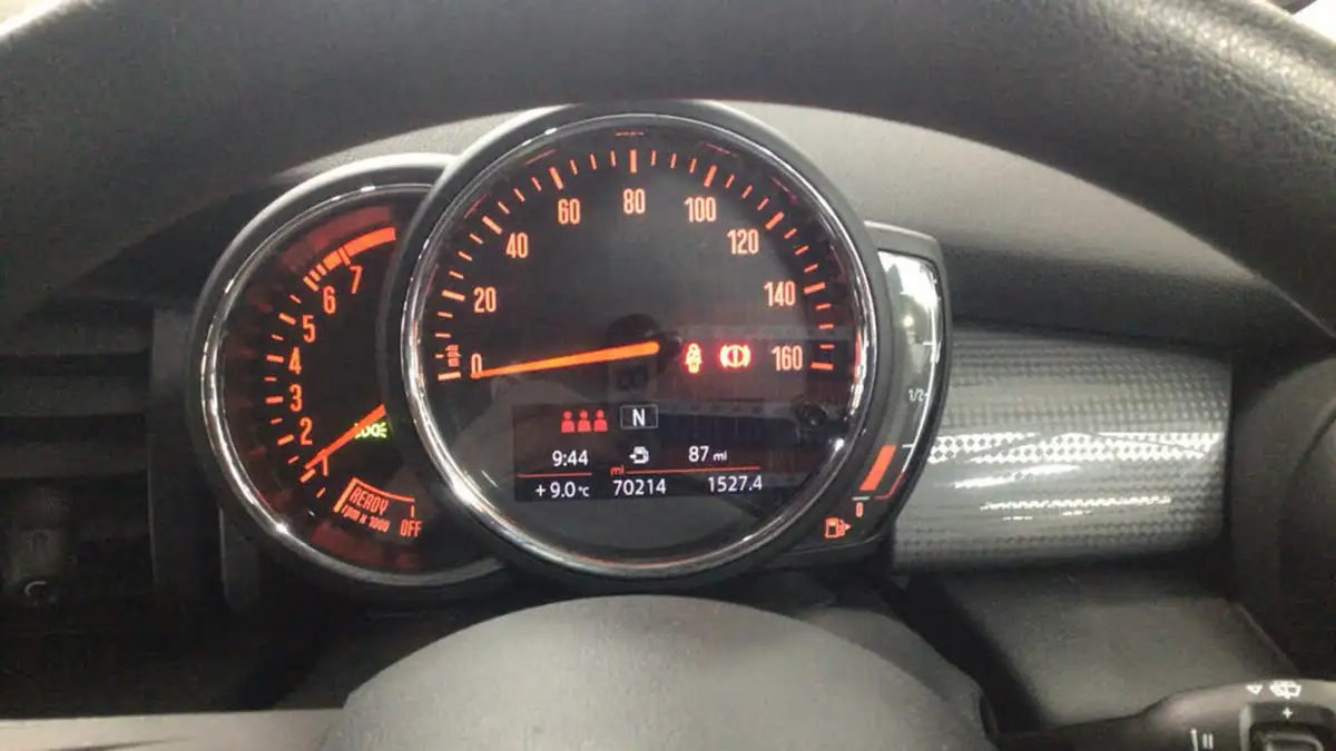 2019-mini-cooper-15-cooper-classic-hatchback-5d-big-6