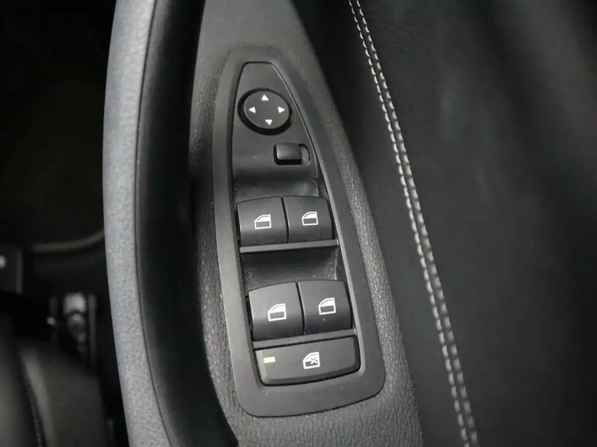 2021-bmw-x1-15-sdrive18i-sport-big-30