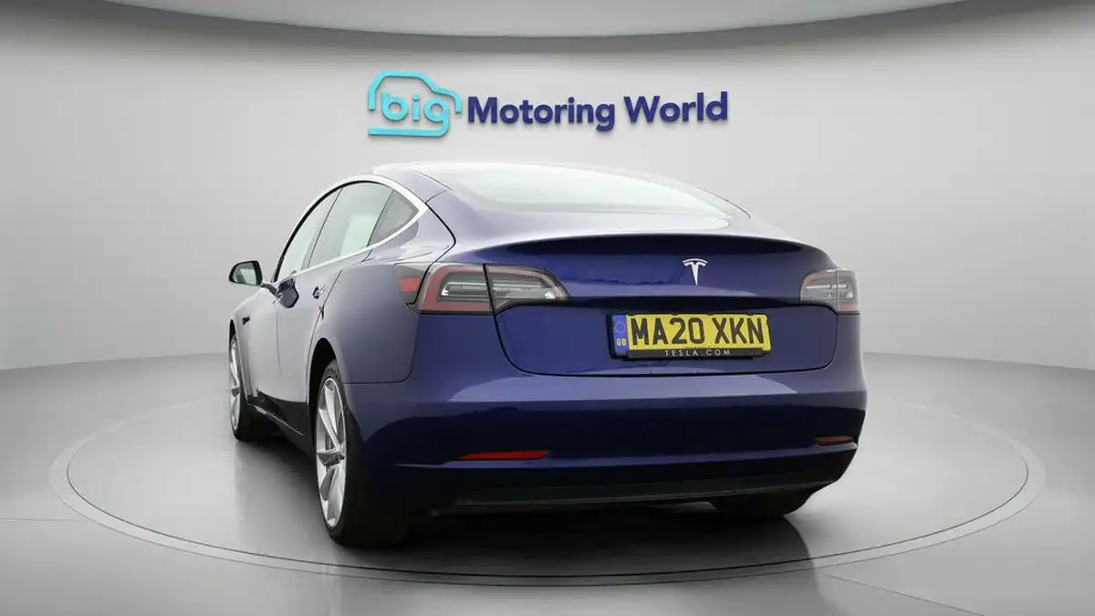 2020-tesla-model-3-e-standard-plus-big-4