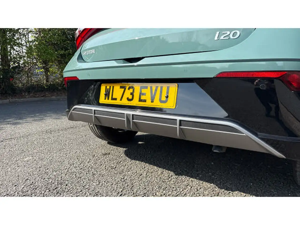 2024-hyundai-i20-10-t-gdi-advance-big-39