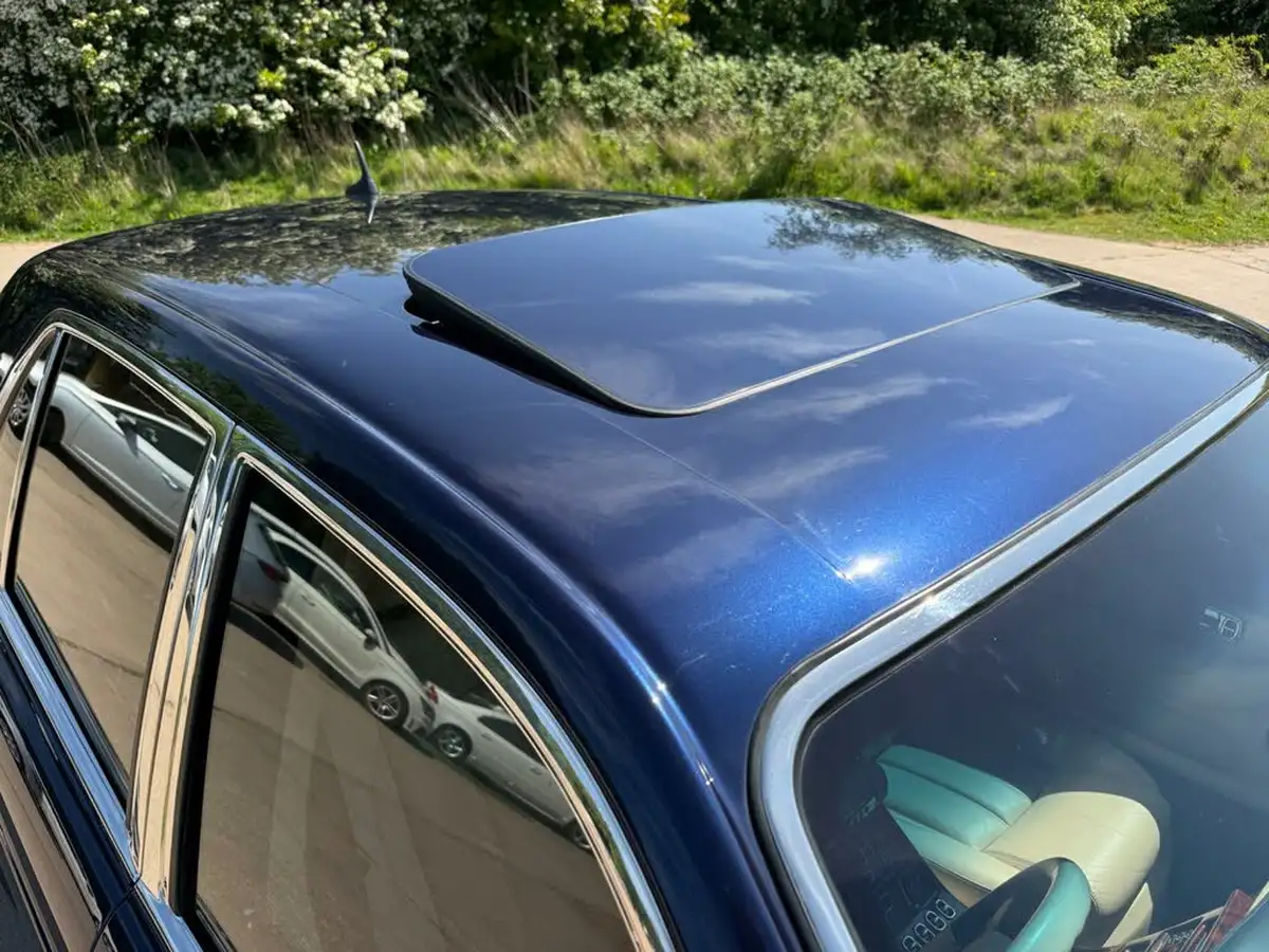 2002-bentley-arnage-68-r-big-79