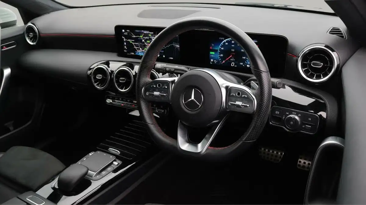 2021-mercedes-benz-a-class-13-a250e-amg-line-executive-hatchback-5d-big-9