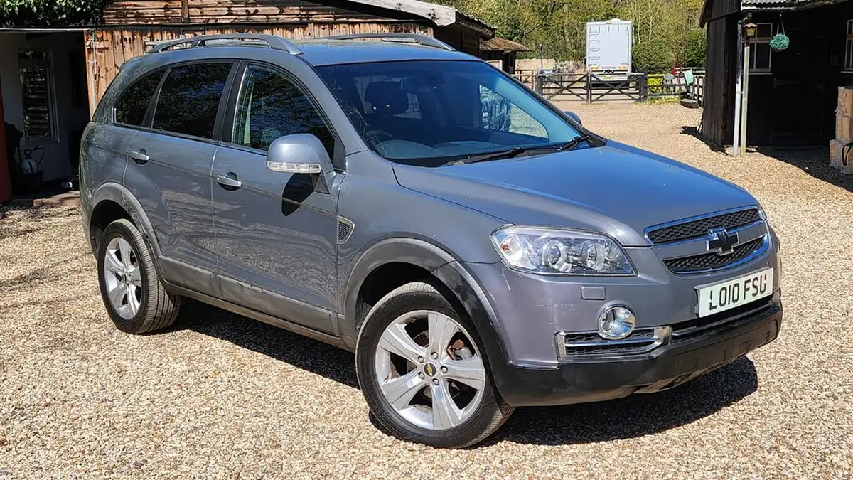 2010-chevrolet-captiva-20td-ltz-auto-big-0