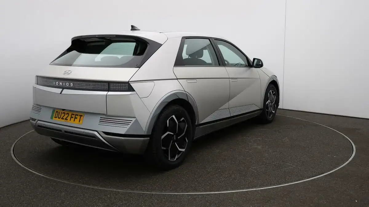 2022-hyundai-ioniq-5-e-premium-217ps-73kwh-rwd-big-7