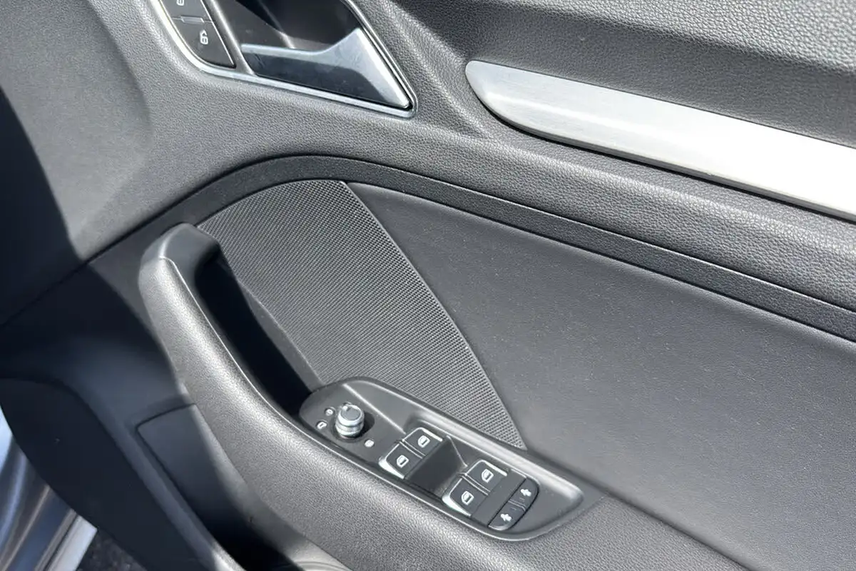 2015-audi-a3-20-tdi-s-line-150ps-sportback-5d-tronic-big-27