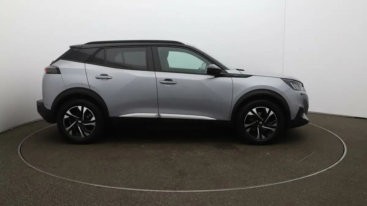 2023-peugeot-2008-suv-e-gt-136bhp-50kwh-station-wagon-big-42