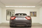 2010-maserati-grancabrio-47-small-40