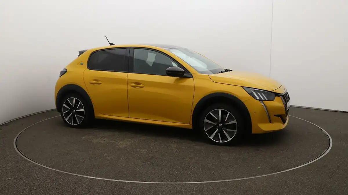 2022-peugeot-208-e-gt-premium-big-40