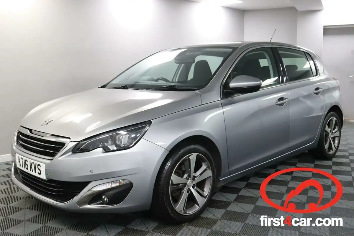 2016-peugeot-308-12-puretech-allure-130bhp-big-0