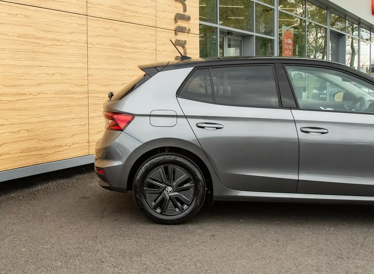2022-skoda-fabia-10-tsi-colour-edition-110ps-big-7
