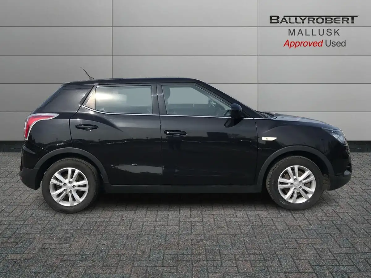 2017-kgm-ssangyong-tivoli-16-se-big-8