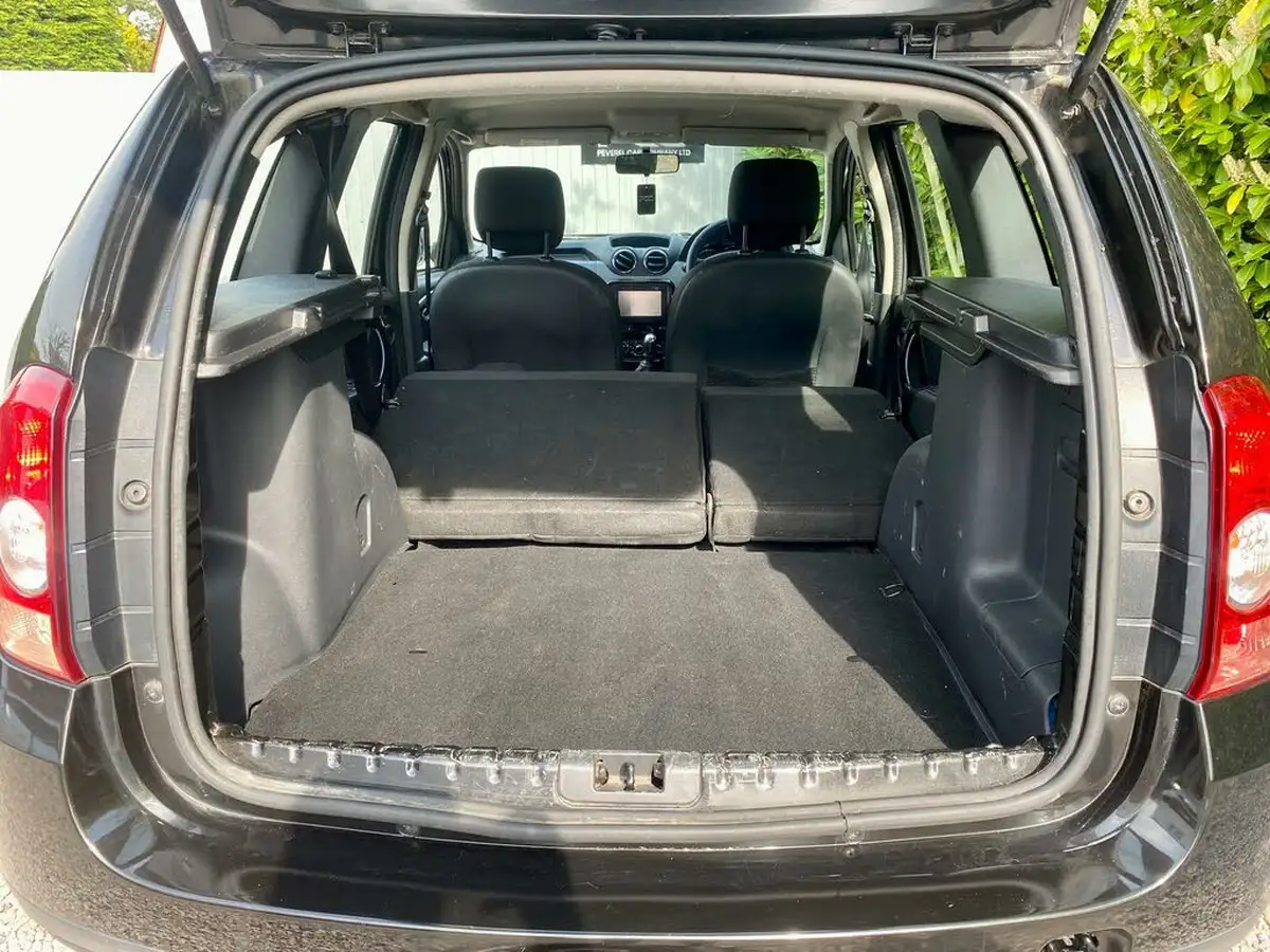 2015-dacia-duster-15dci-laureate-110bhp-station-wagon-5d-big-47