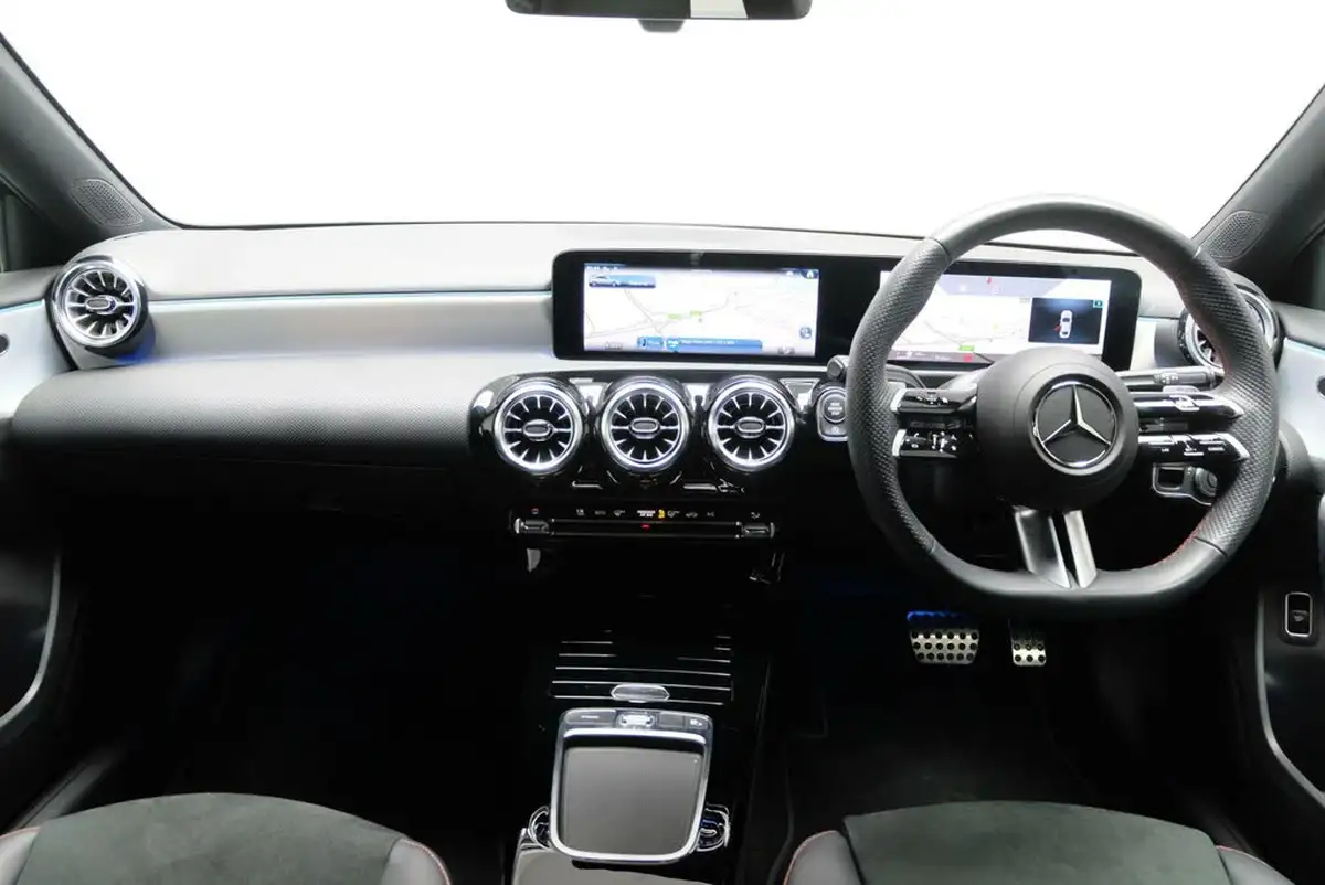 2023-mercedes-benz-a-class-big-46