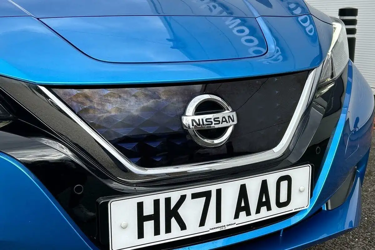 2021-nissan-leaf-e-n-connecta-big-25