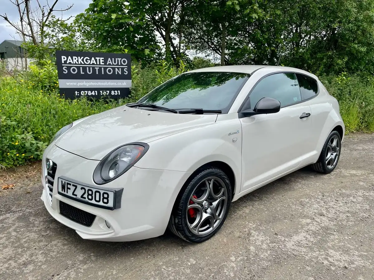 2015-alfa-romeo-mito-09-qv-line-big-5