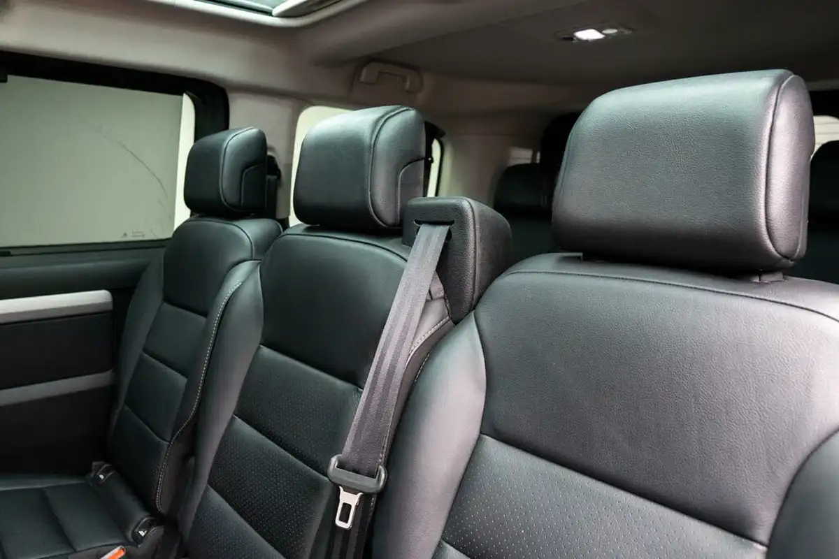 2018-peugeot-traveller-20-bluehdi-allure-20-bluehdi-180ps-standardss-eat8-big-33