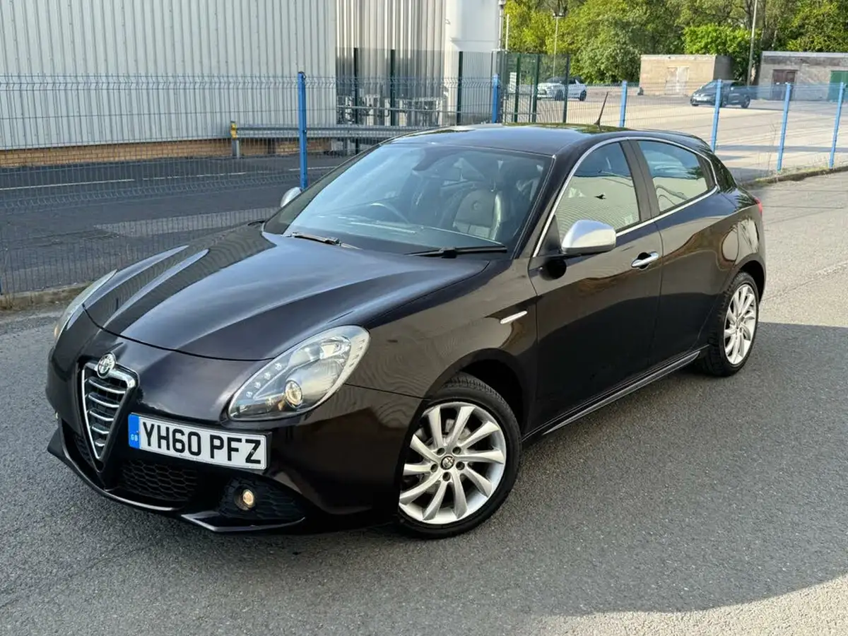 2010-alfa-romeo-giulietta-14-veloce-multiair-170bhp-big-42