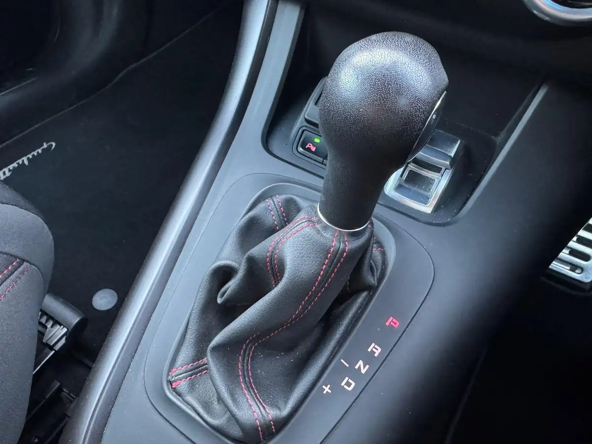 2016-alfa-romeo-giulietta-20jtdm-2-speciale-175bhp-alfa-tct-big-19
