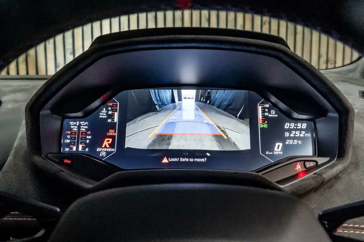 2023-lamborghini-huracan-52-tecnica-big-26