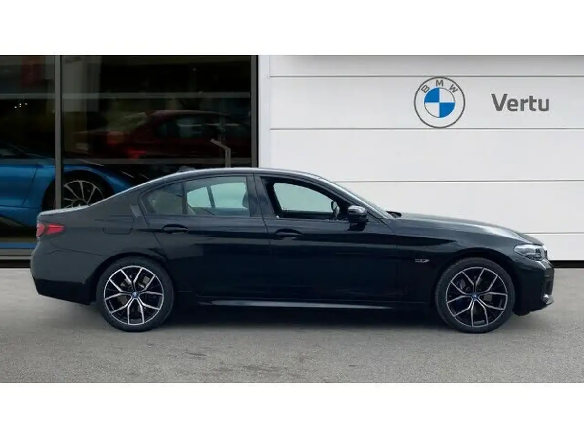 2022-bmw-5-series-20-530e-m-sport-saloon-4d-big-2