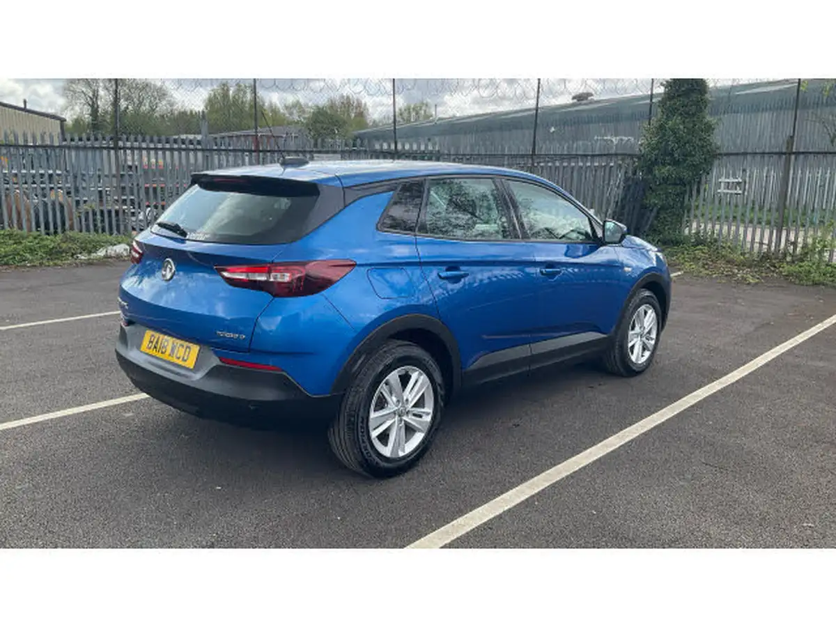 2018-vauxhall-grandland-x-16cdti-se-122ps-ecotec-big-43