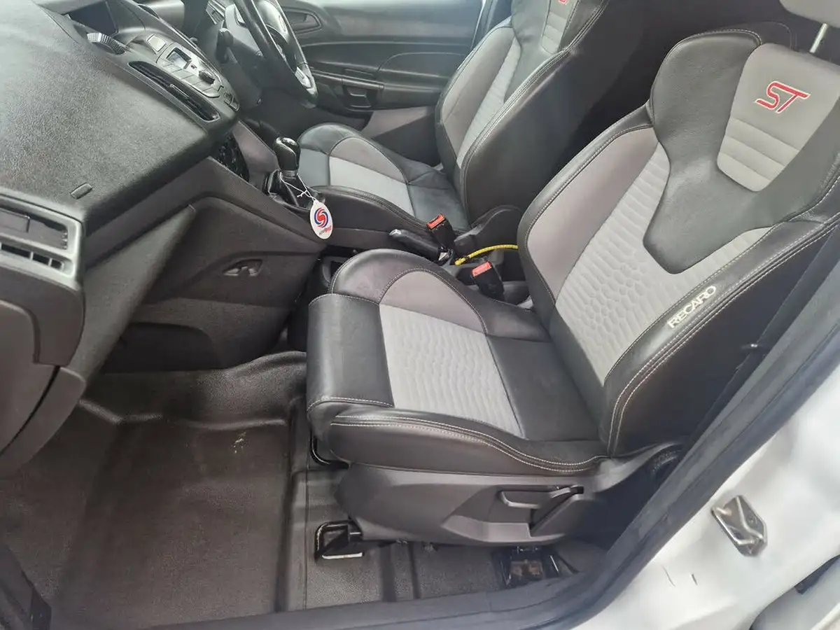 2015-ford-transit-connect-16tdci-l1-200-panel-big-9