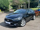2017-infiniti-q30-15d-se-small-21