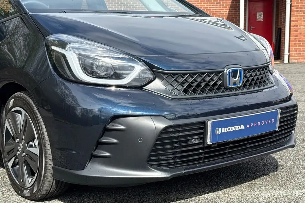 2024-honda-jazz-15-i-mmd-advance-big-23