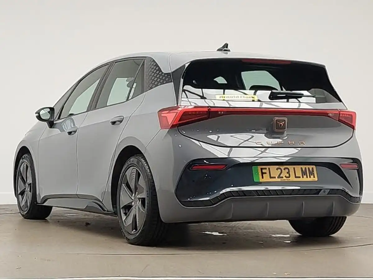 2023-cupra-born-e-v1-204ps-big-1