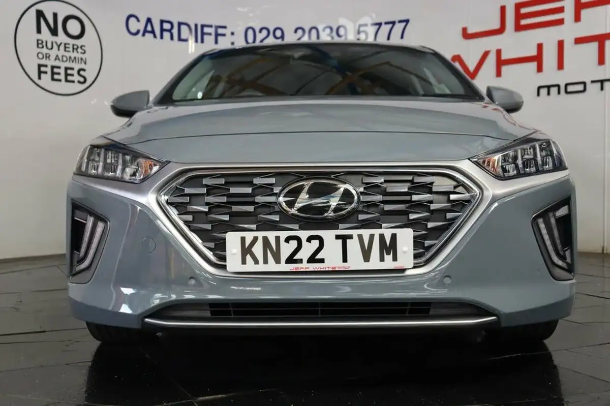2022-hyundai-ioniq-16-gdi-premium-se-hybrid-big-9