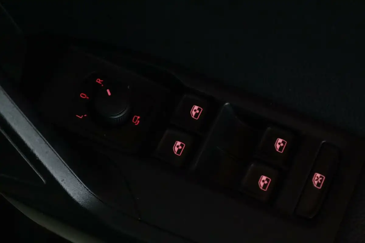 2023-seat-arona-10-tsi-fr-sport-dsg-big-17