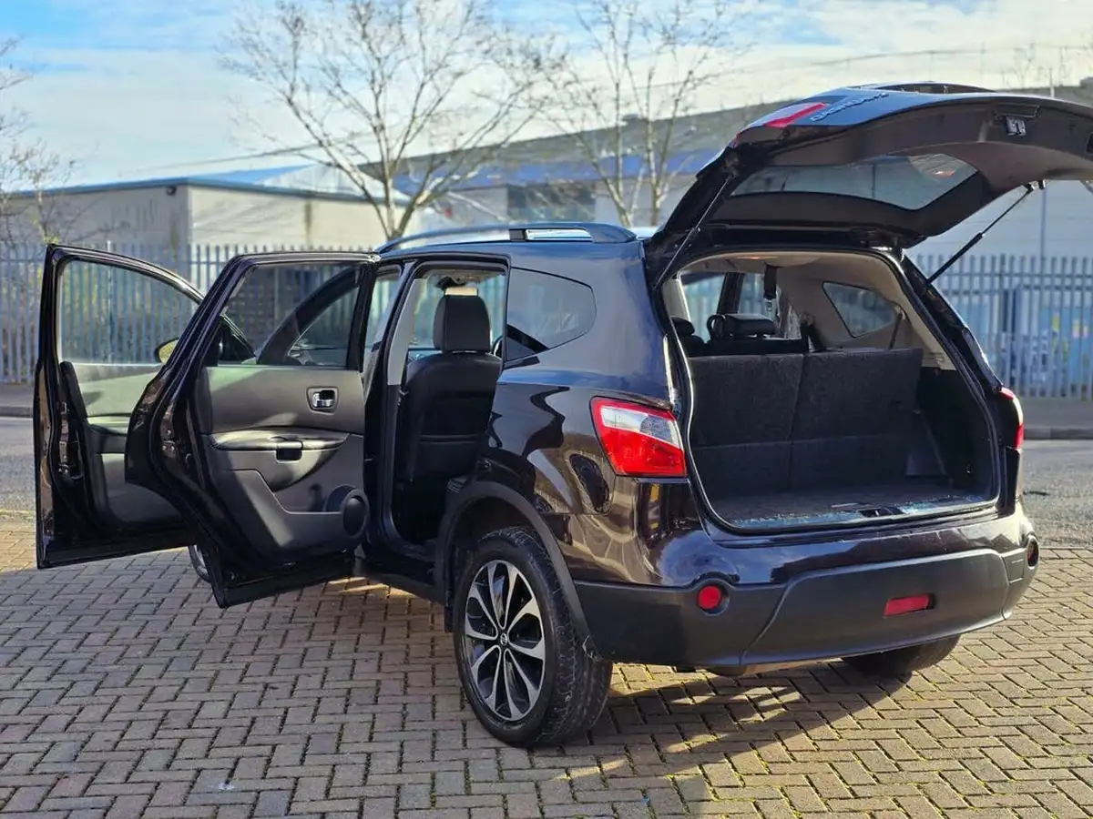 2013-nissan-qashqai2-20-360-4wd-cvt-big-22