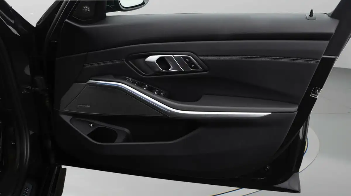 2019-bmw-3-series-20-330e-m-sport-plus-pack-big-14
