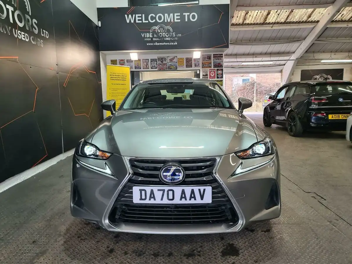 2020-lexus-is-300h-25-is-big-2