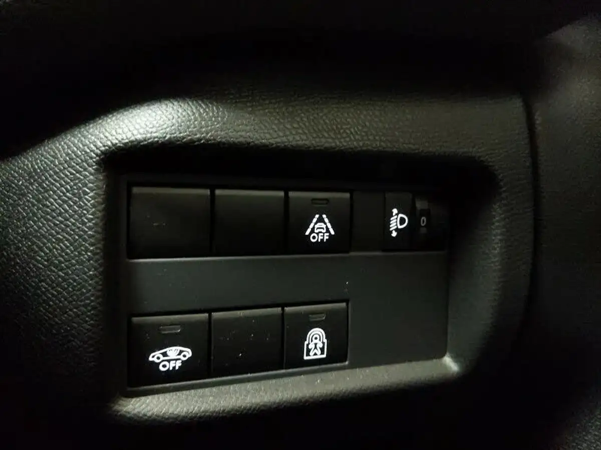 2022-citroen-c5-aircross-12-puretech-shine-ss-big-17