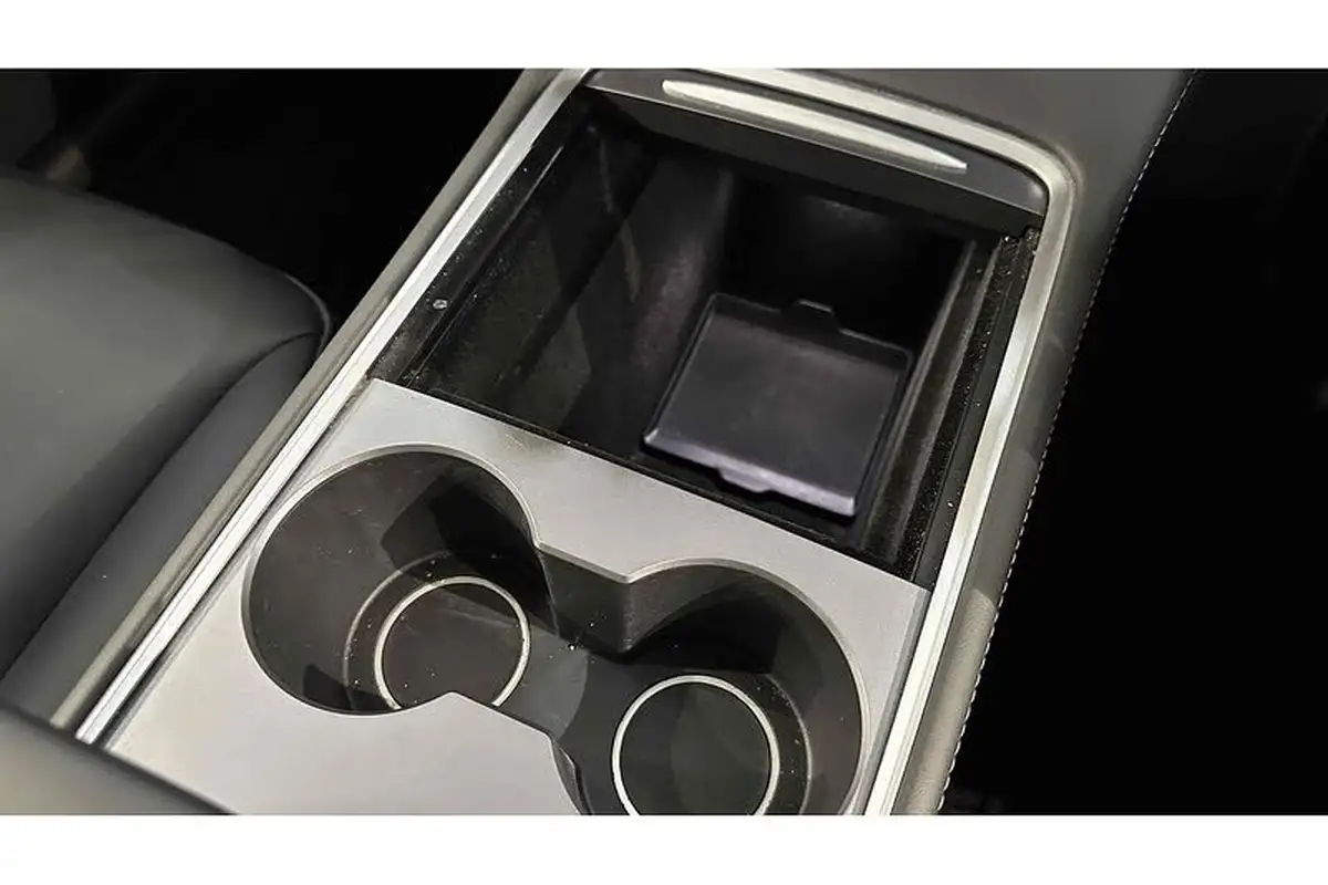 2023-tesla-model-y-e-rwd-big-44