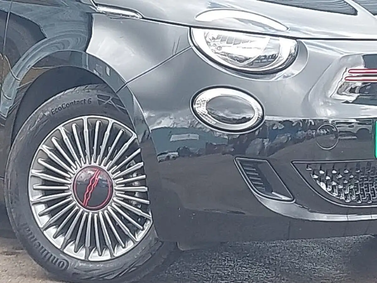 2022-fiat-500-e-red-93bhp-big-8