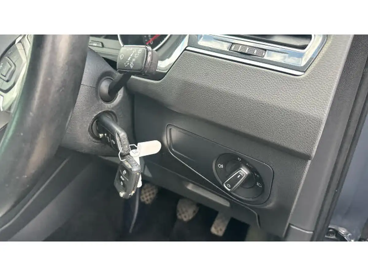 2022-volkswagen-tiguan-15-tsi-life-150ps-big-32