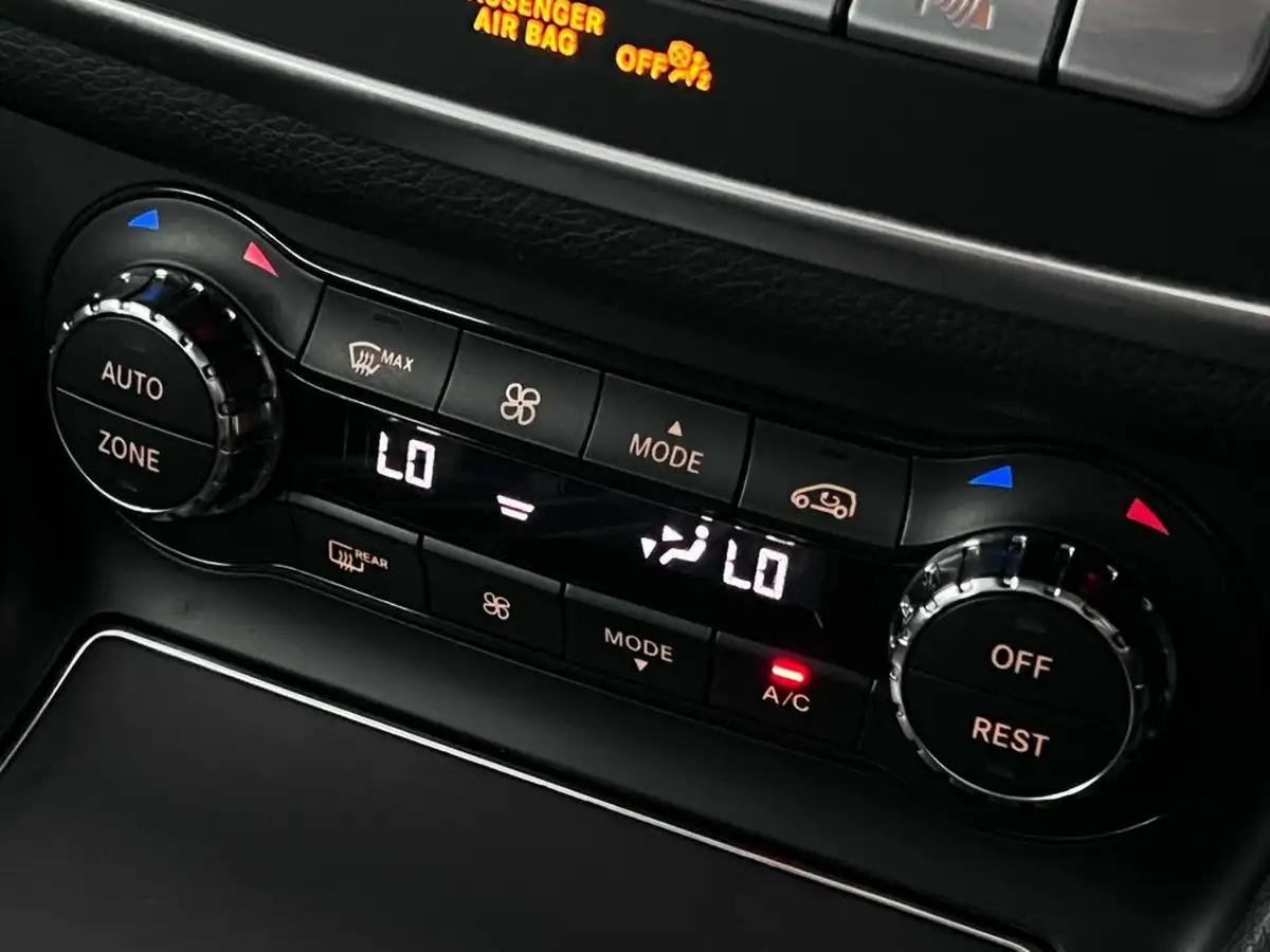 2017-mercedes-benz-cla-16-cla-180-sport-coupe-4d-big-30