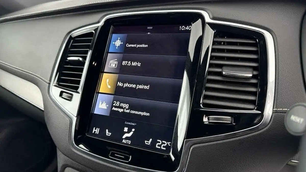 2021-volvo-xc90-20td-b5-r-design-big-17